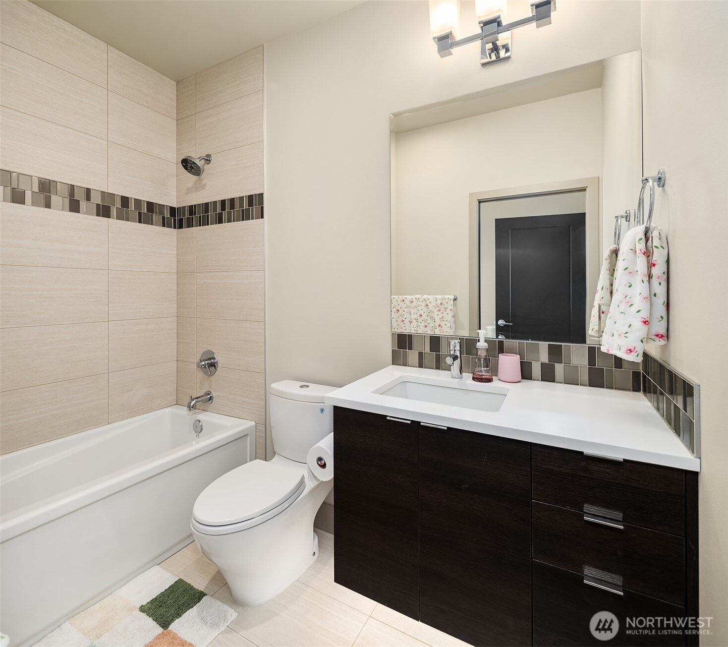 26505 Ne Kennedy Drive Property Photo 27