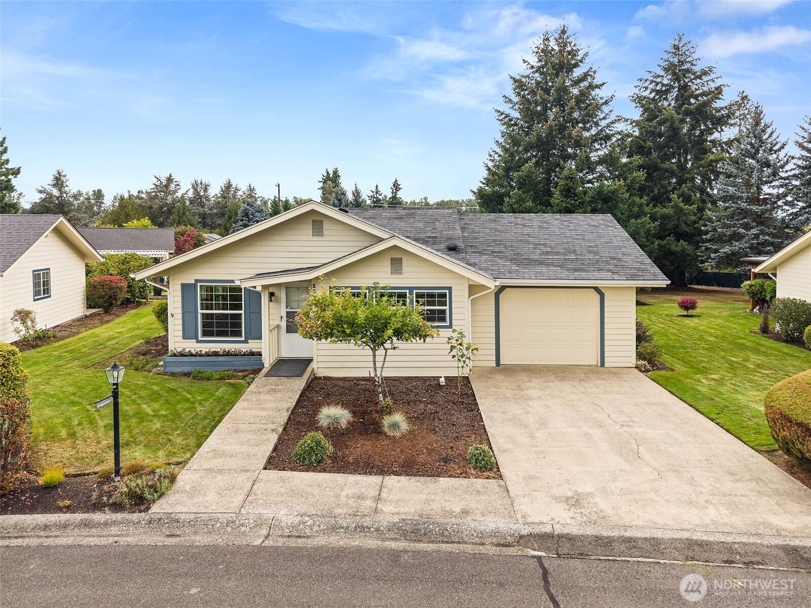 109 Longfellow Lane Property Photo 1