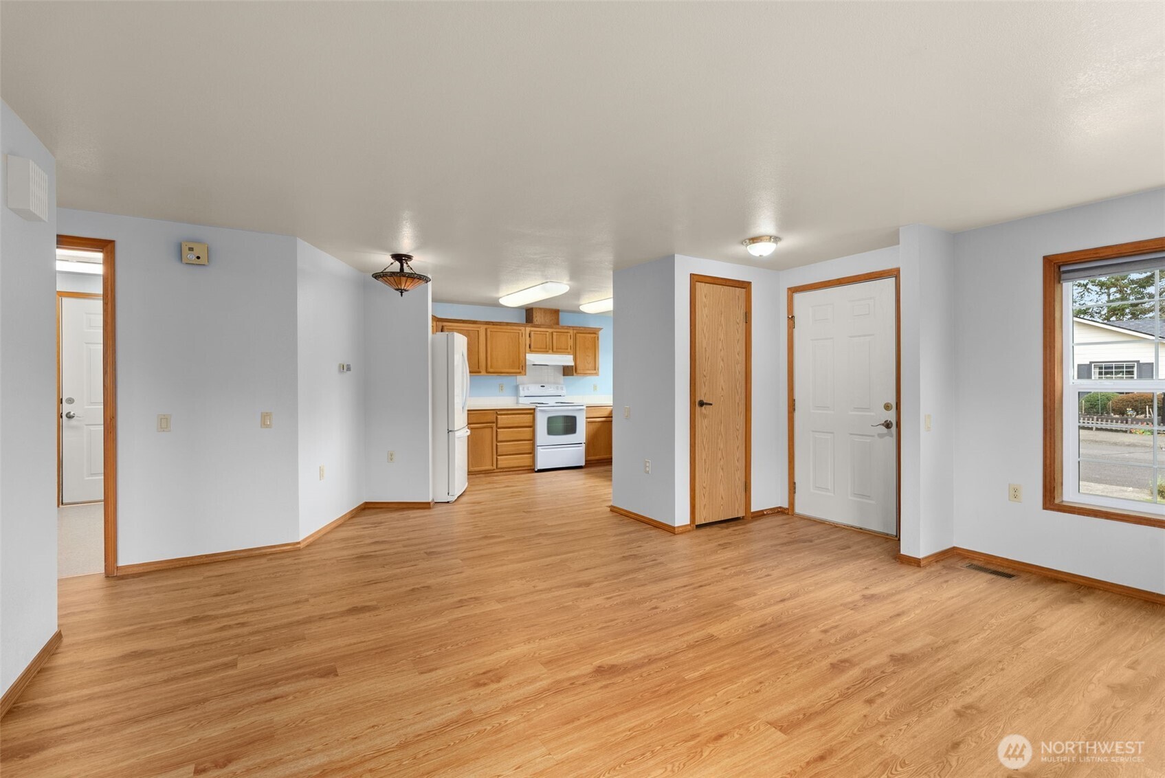 109 Longfellow Lane Property Photo 7
