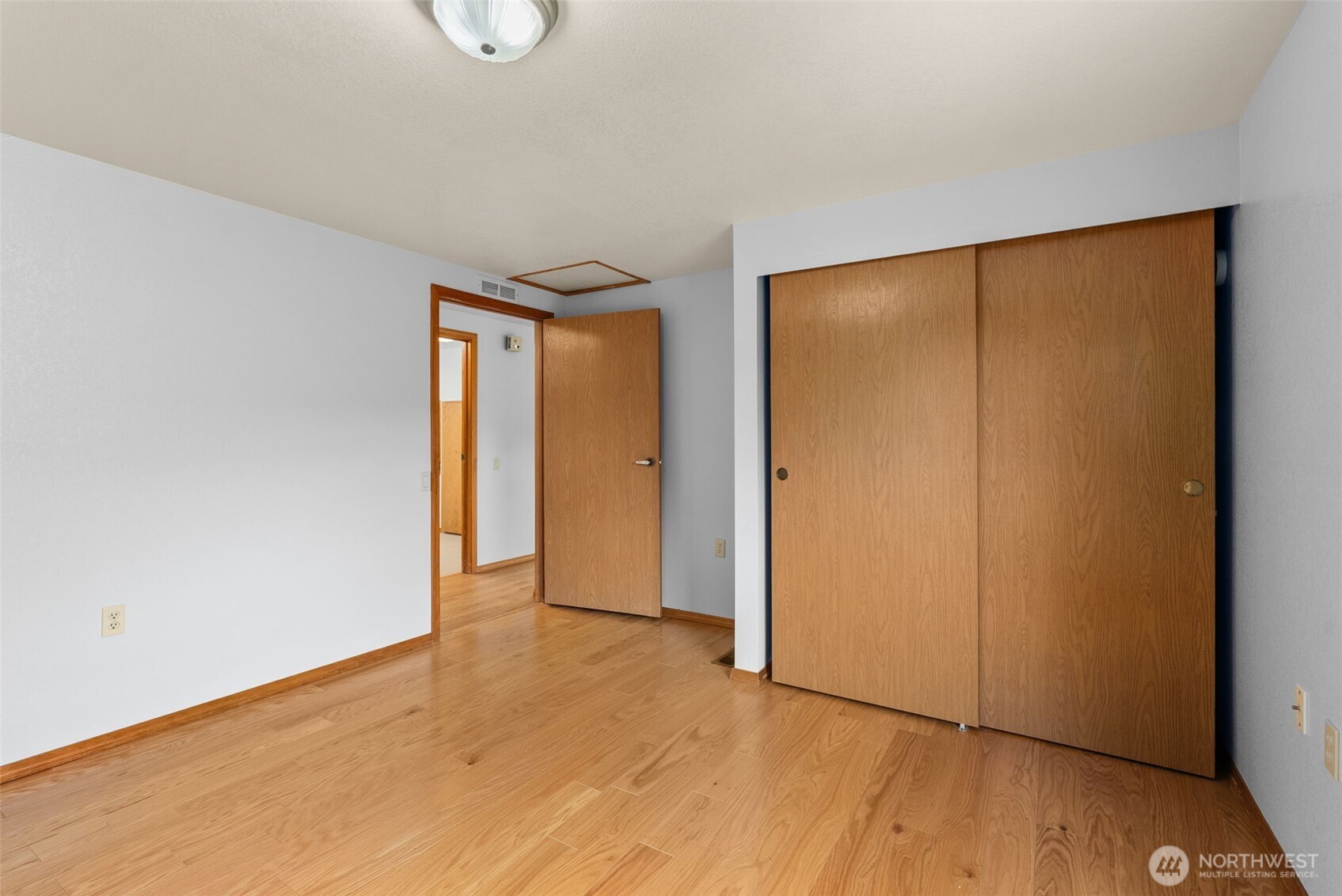 109 Longfellow Lane Property Photo 14