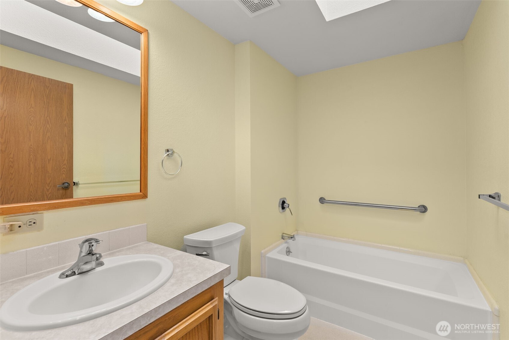 109 Longfellow Lane Property Photo 15