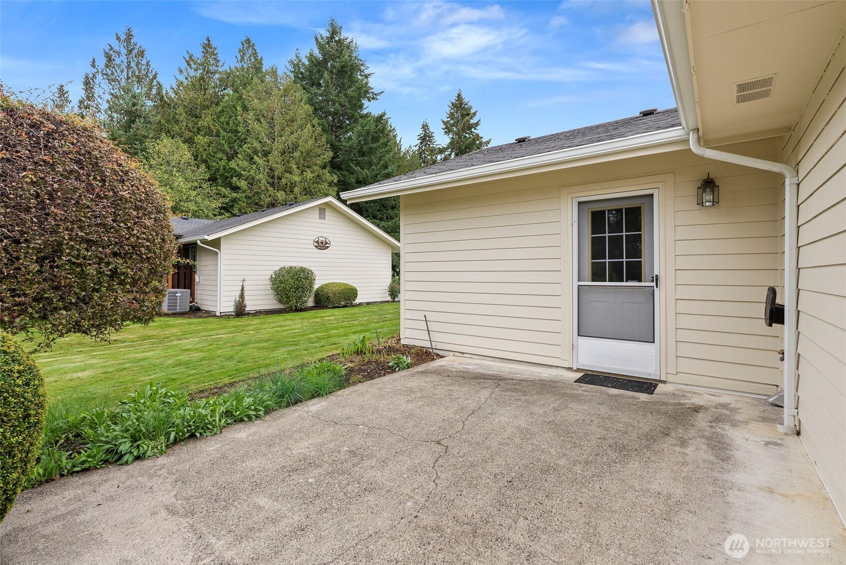 109 Longfellow Lane Property Photo 25