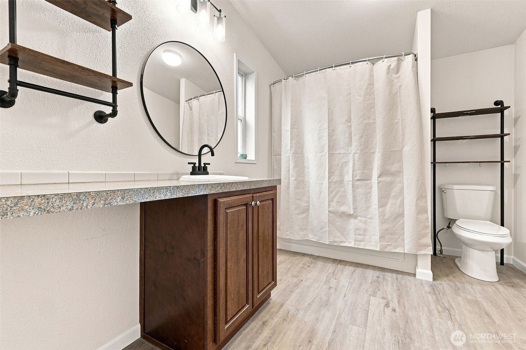 11302 201st Avenue Property Photo 8