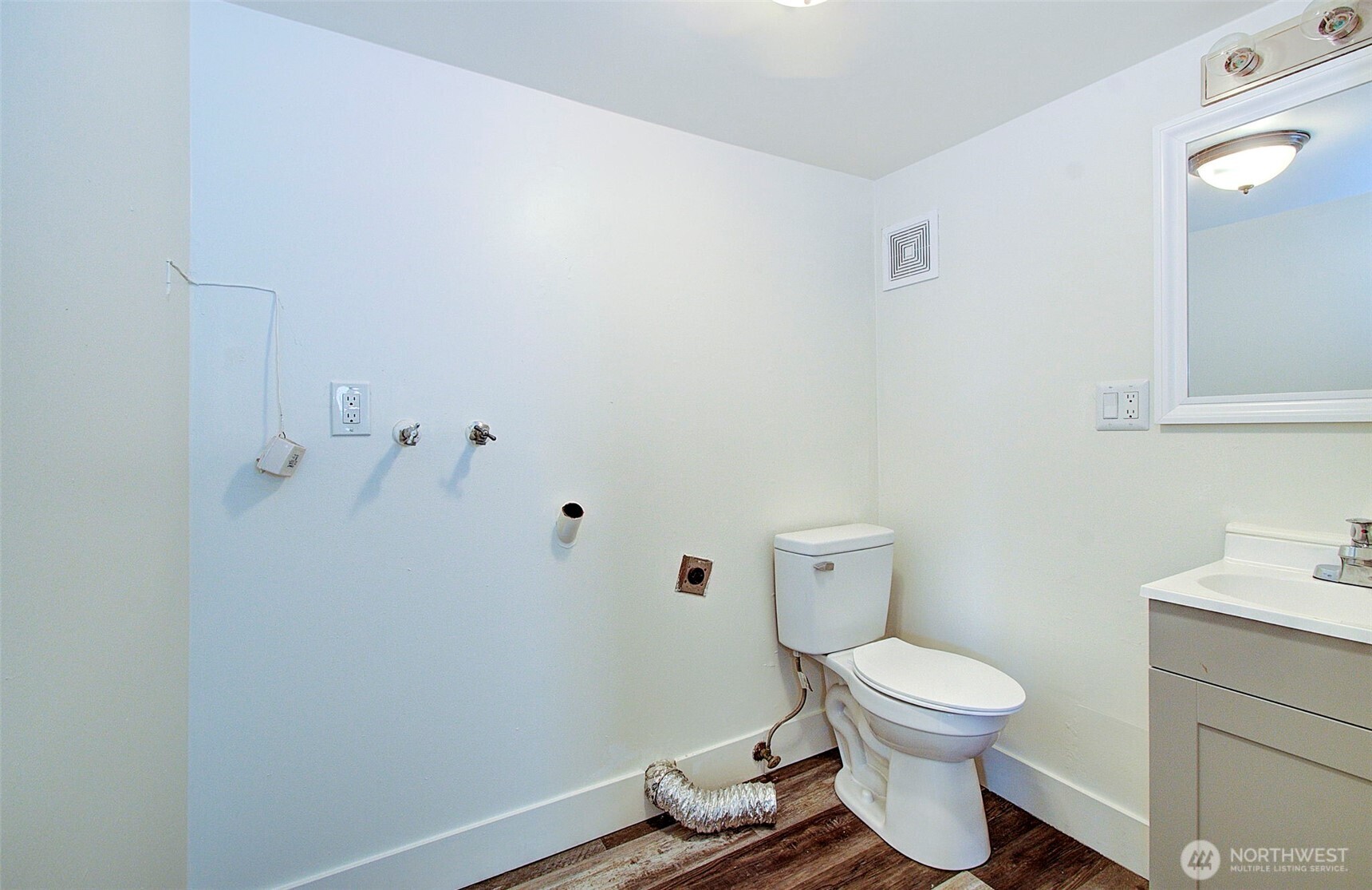601 Cowlitz Way Property Photo 9
