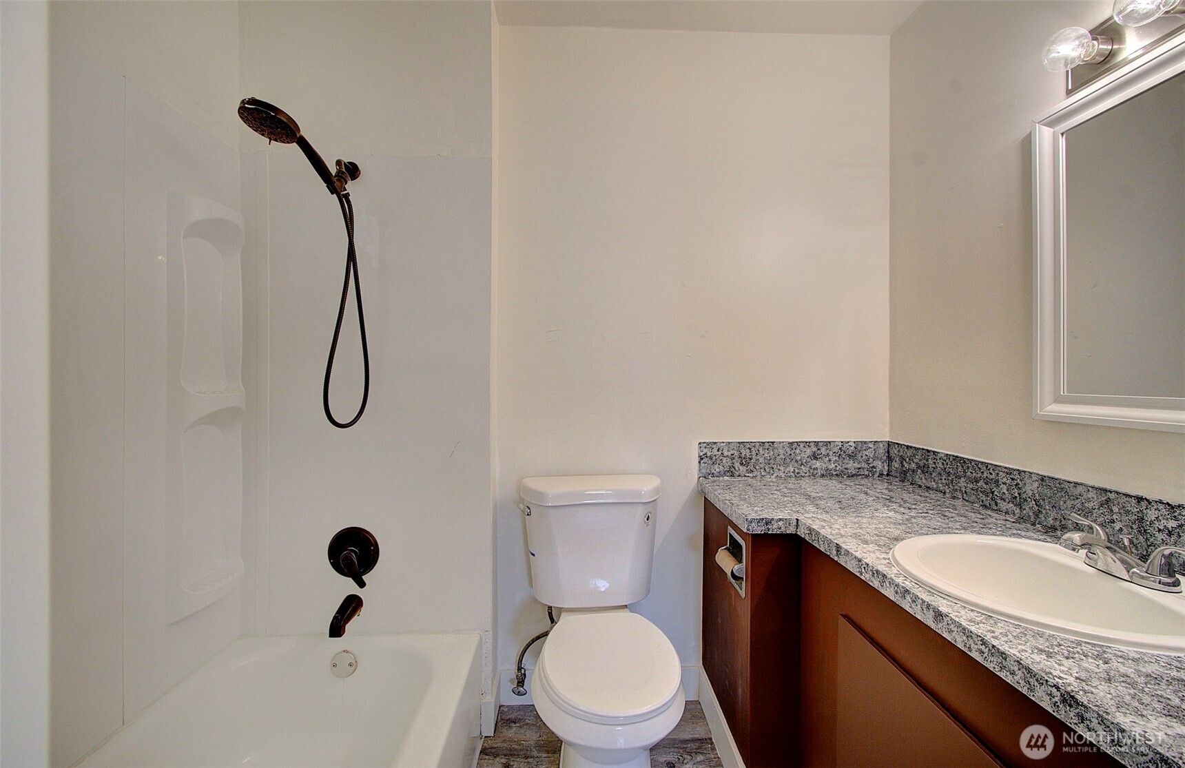 601 Cowlitz Way Property Photo 17