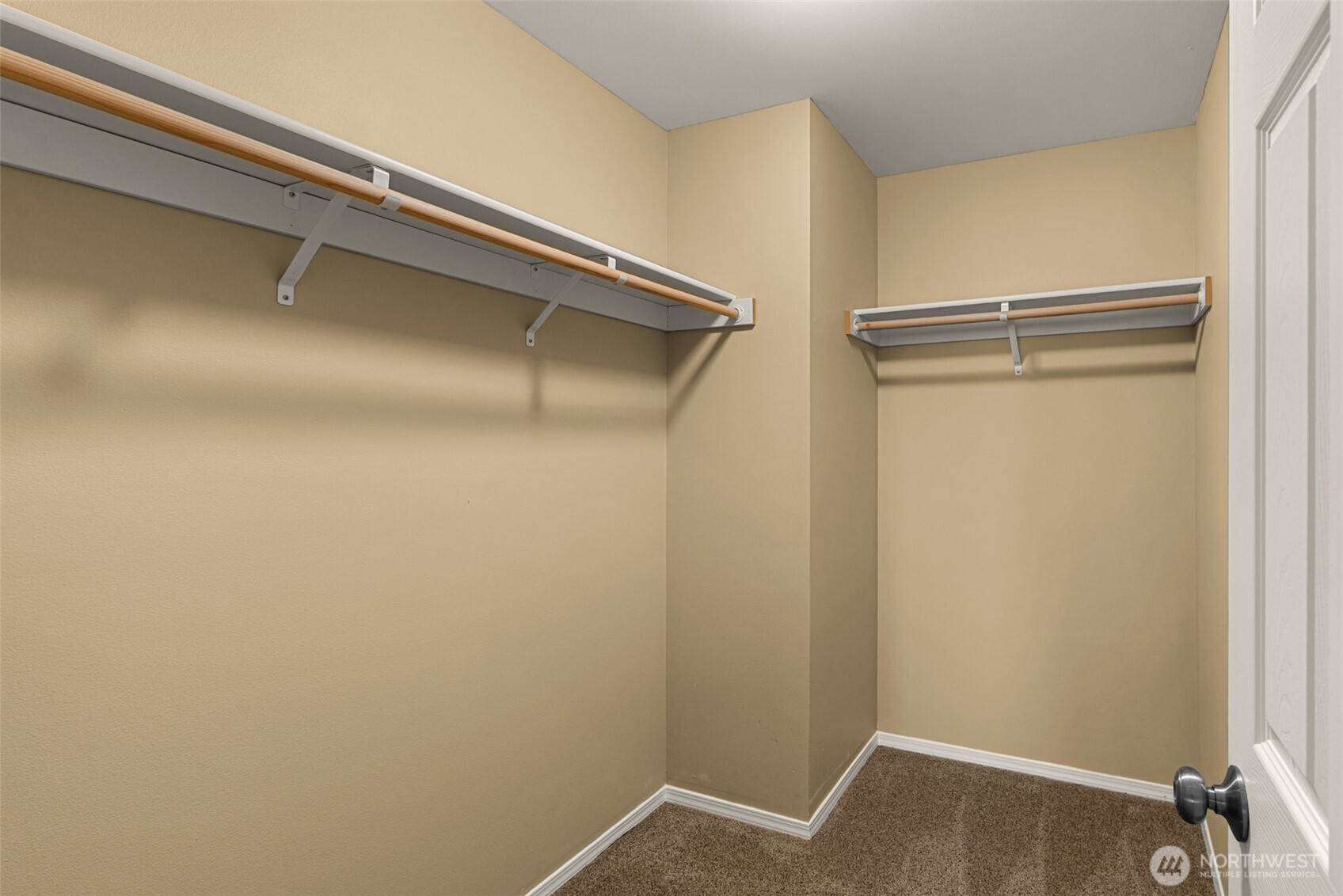 524 N Montclair Avenue Property Photo 13