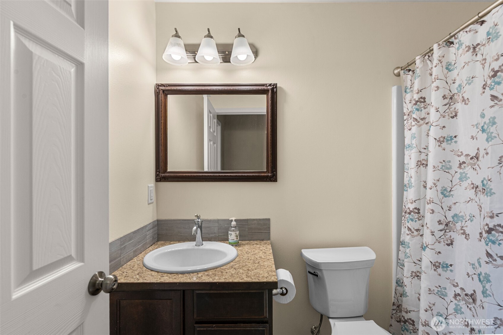 524 N Montclair Avenue Property Photo 15
