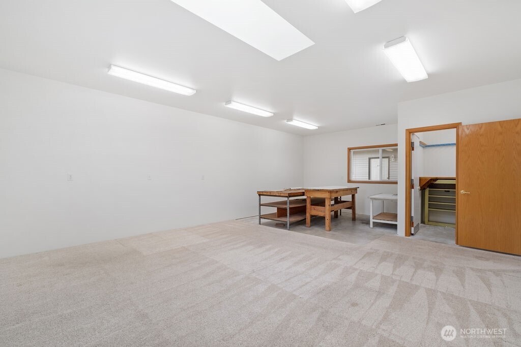 13822 Meridian Street Property Photo 25