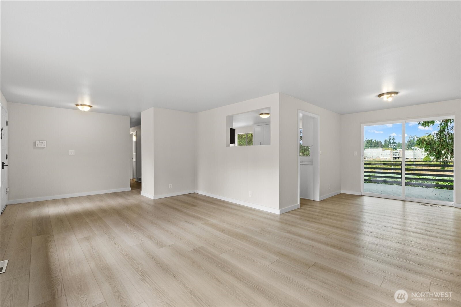 5819 172nd Place Property Photo 6