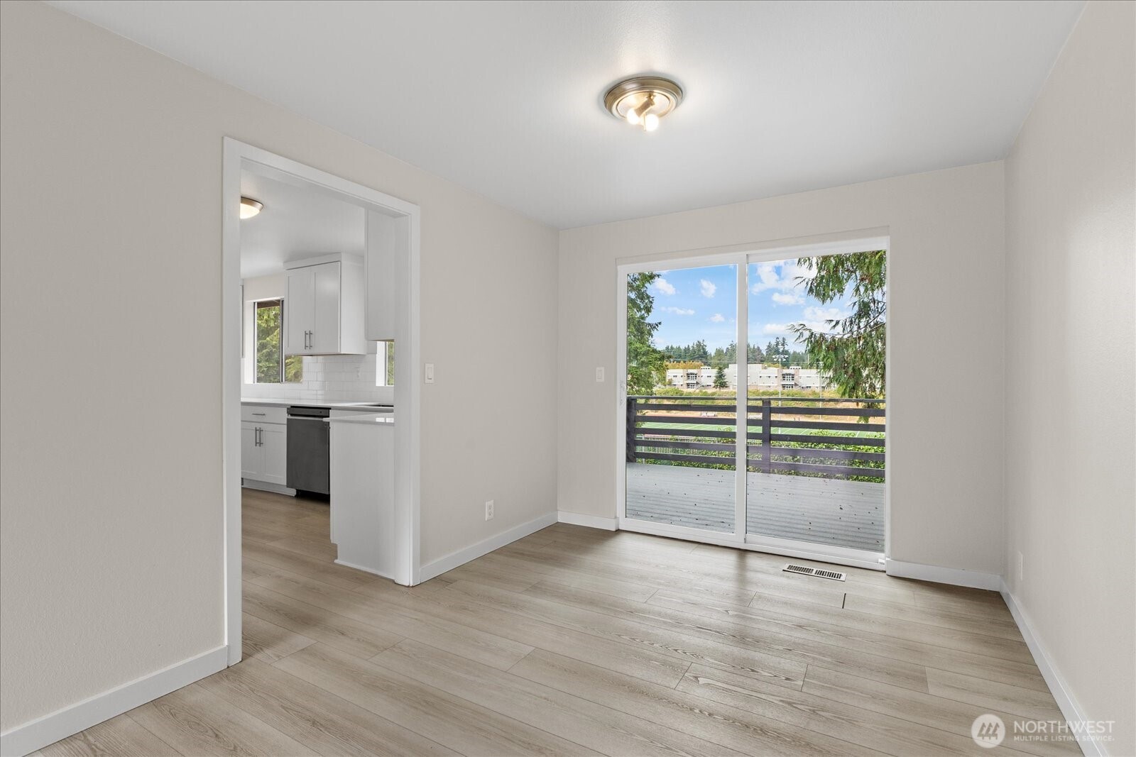 5819 172nd Place Property Photo 8