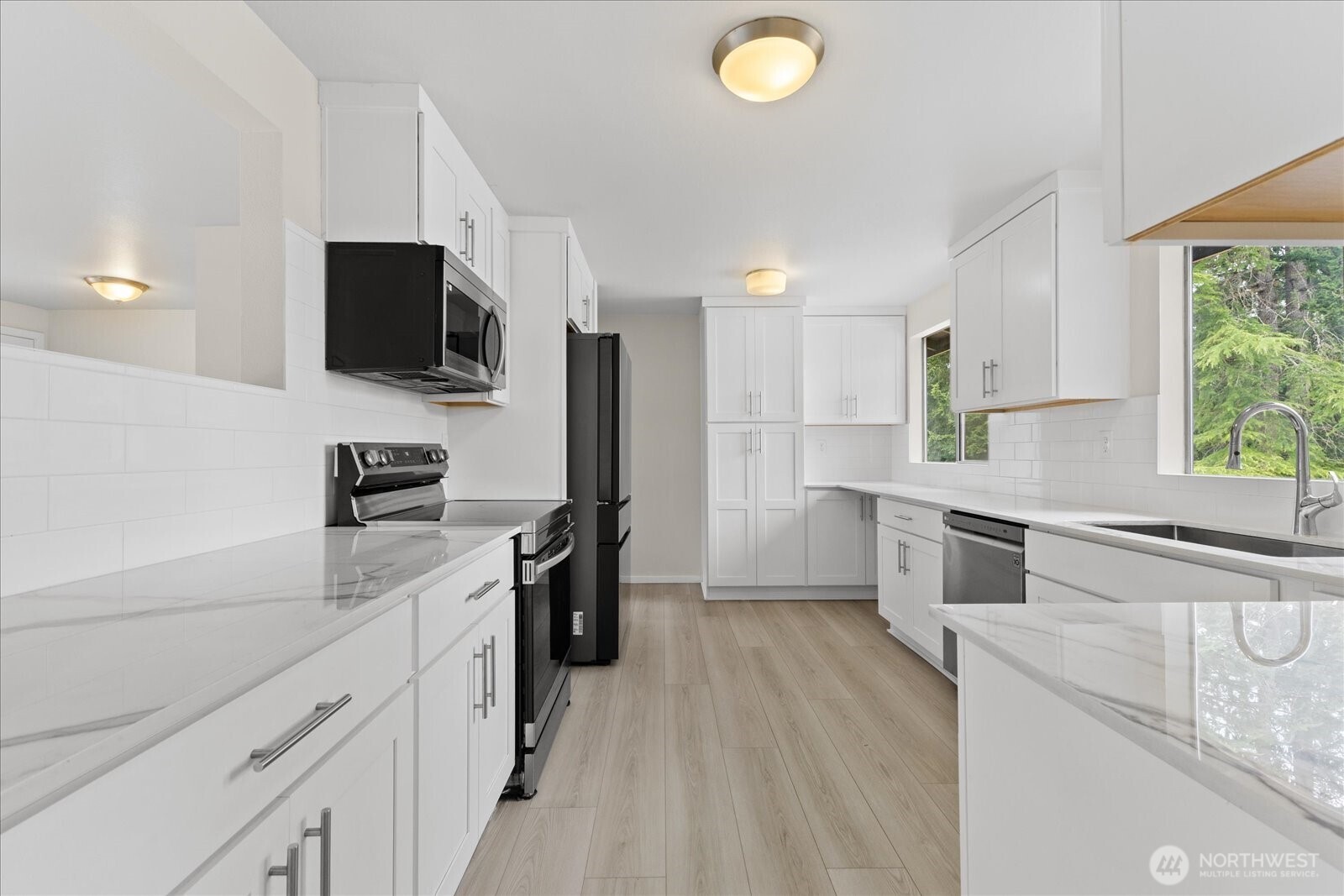 5819 172nd Place Property Photo 10