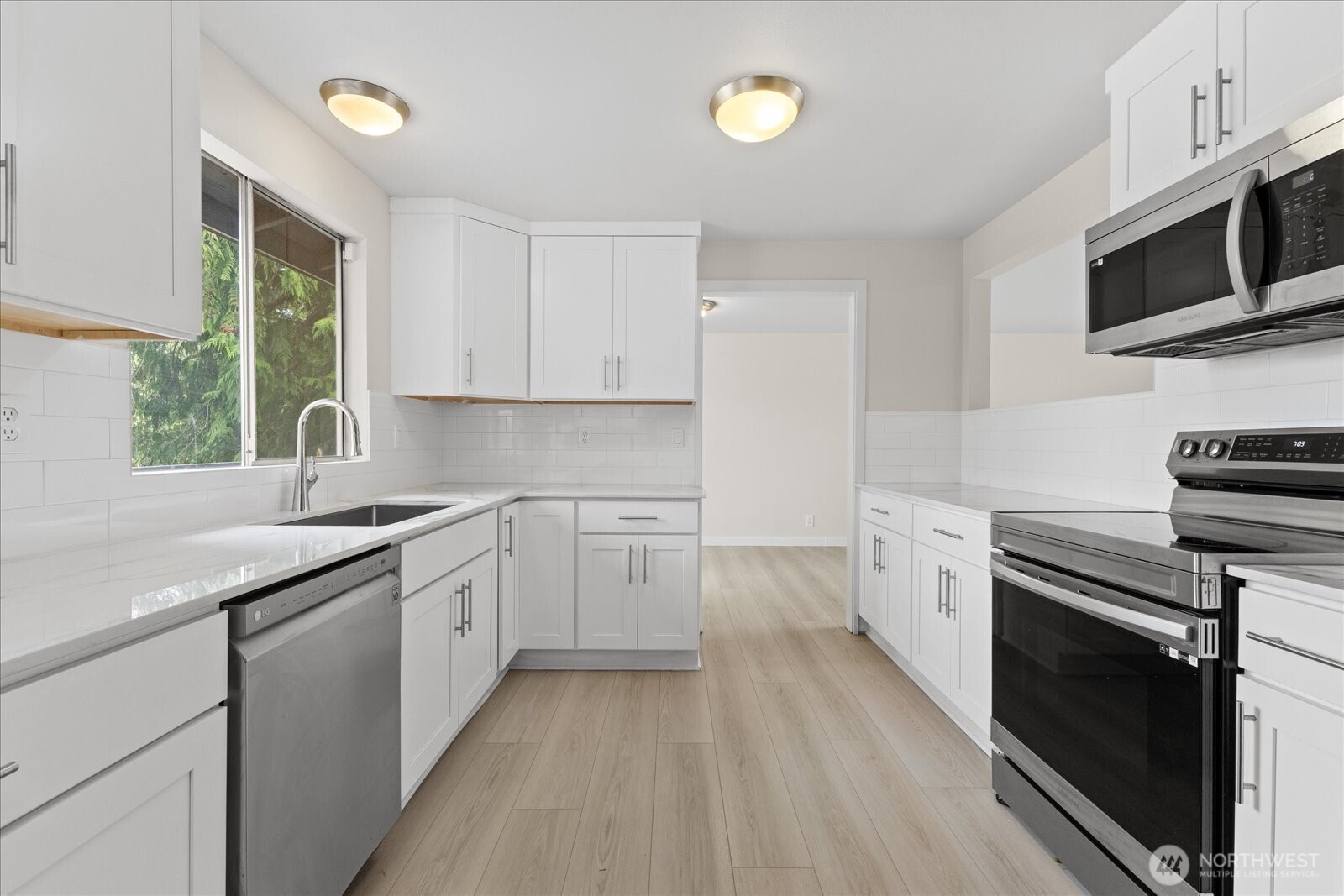 5819 172nd Place Property Photo 12