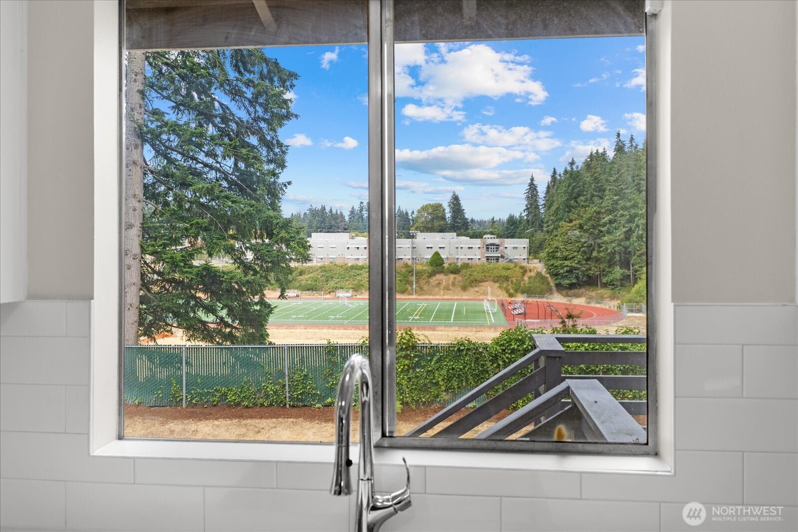 5819 172nd Place Property Photo 13