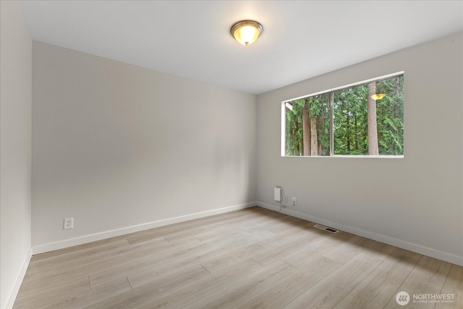 5819 172nd Place Property Photo 16