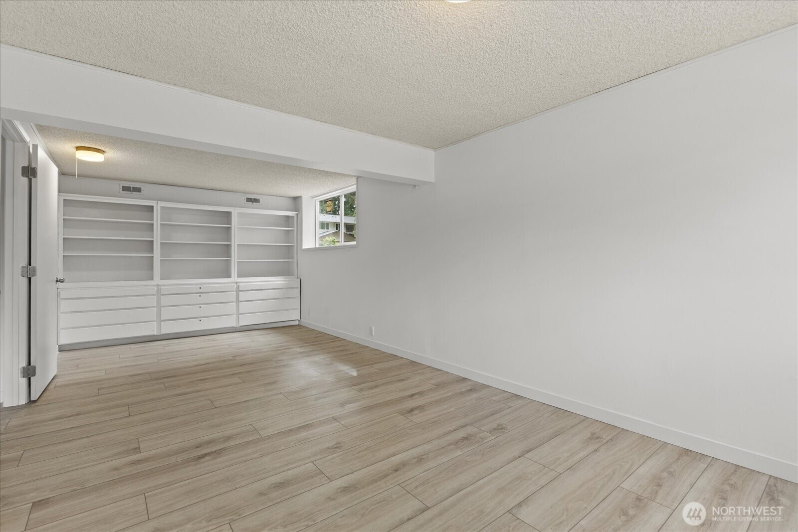 5819 172nd Place Property Photo 23