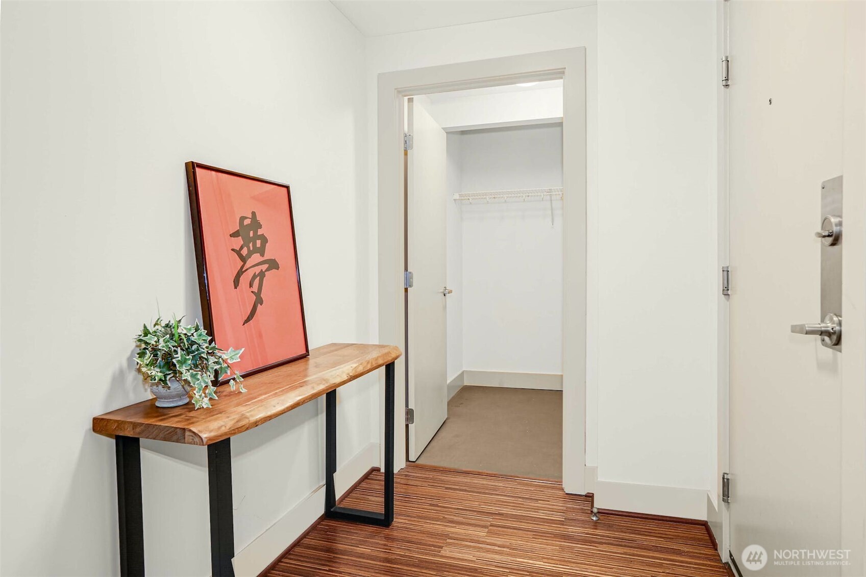 1550 Eastlake Avenue 203 Property Photo 6