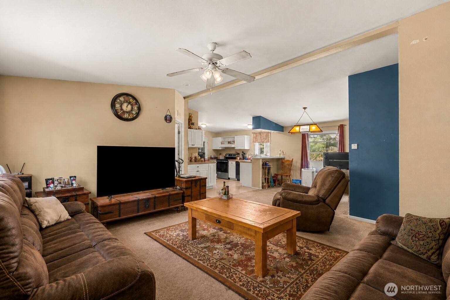 24608 Spur Street Property Photo 8