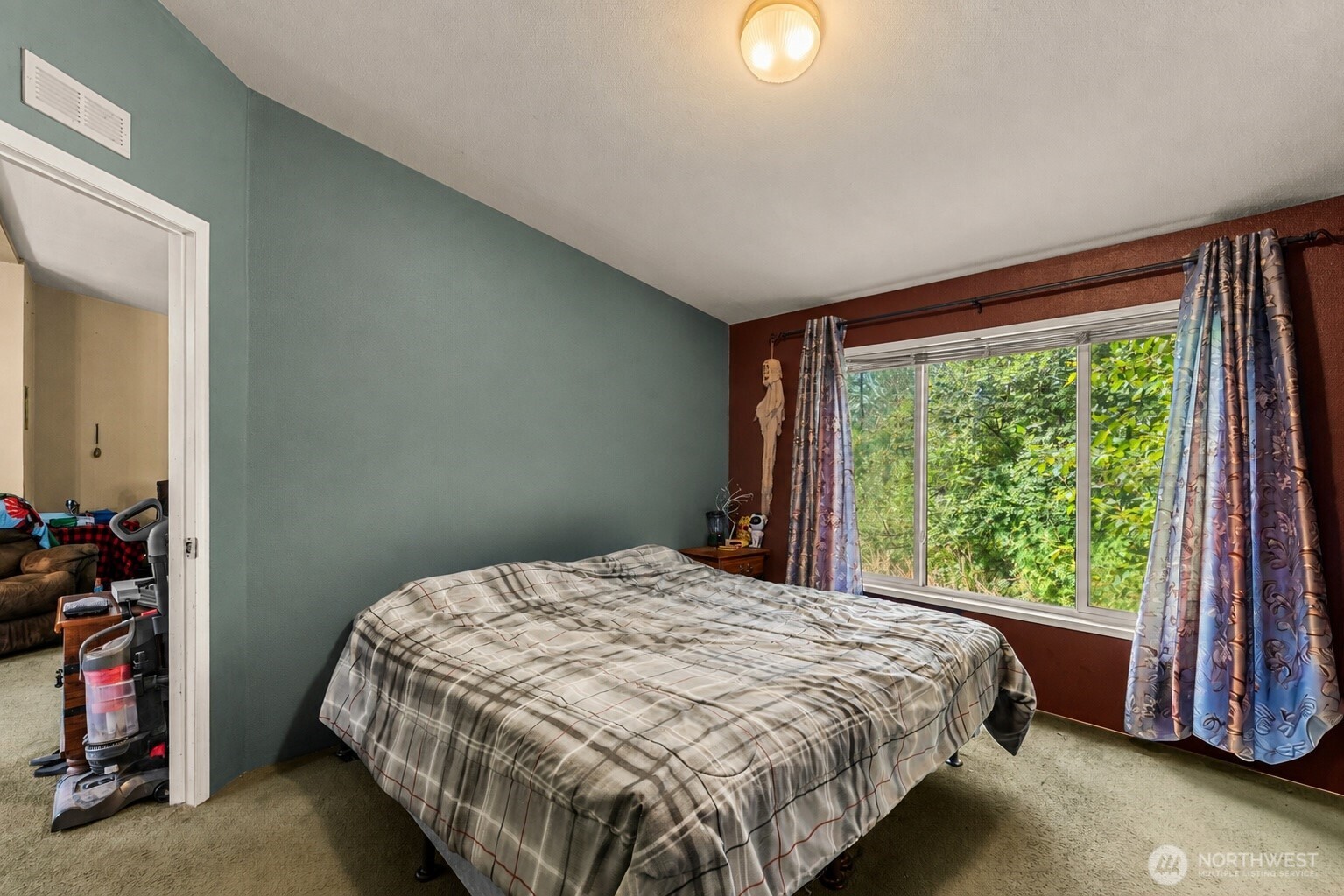 24608 Spur Street Property Photo 10