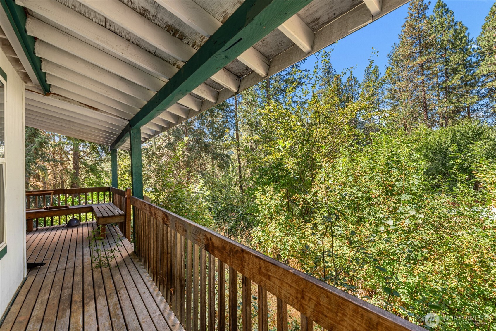 24608 Spur Street Property Photo 15