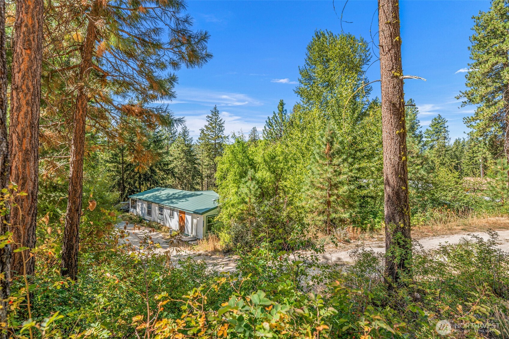 24608 Spur Street Property Photo 21