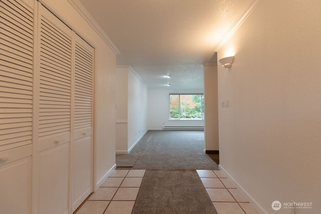 853 Robin Hood Loop Property Photo 6