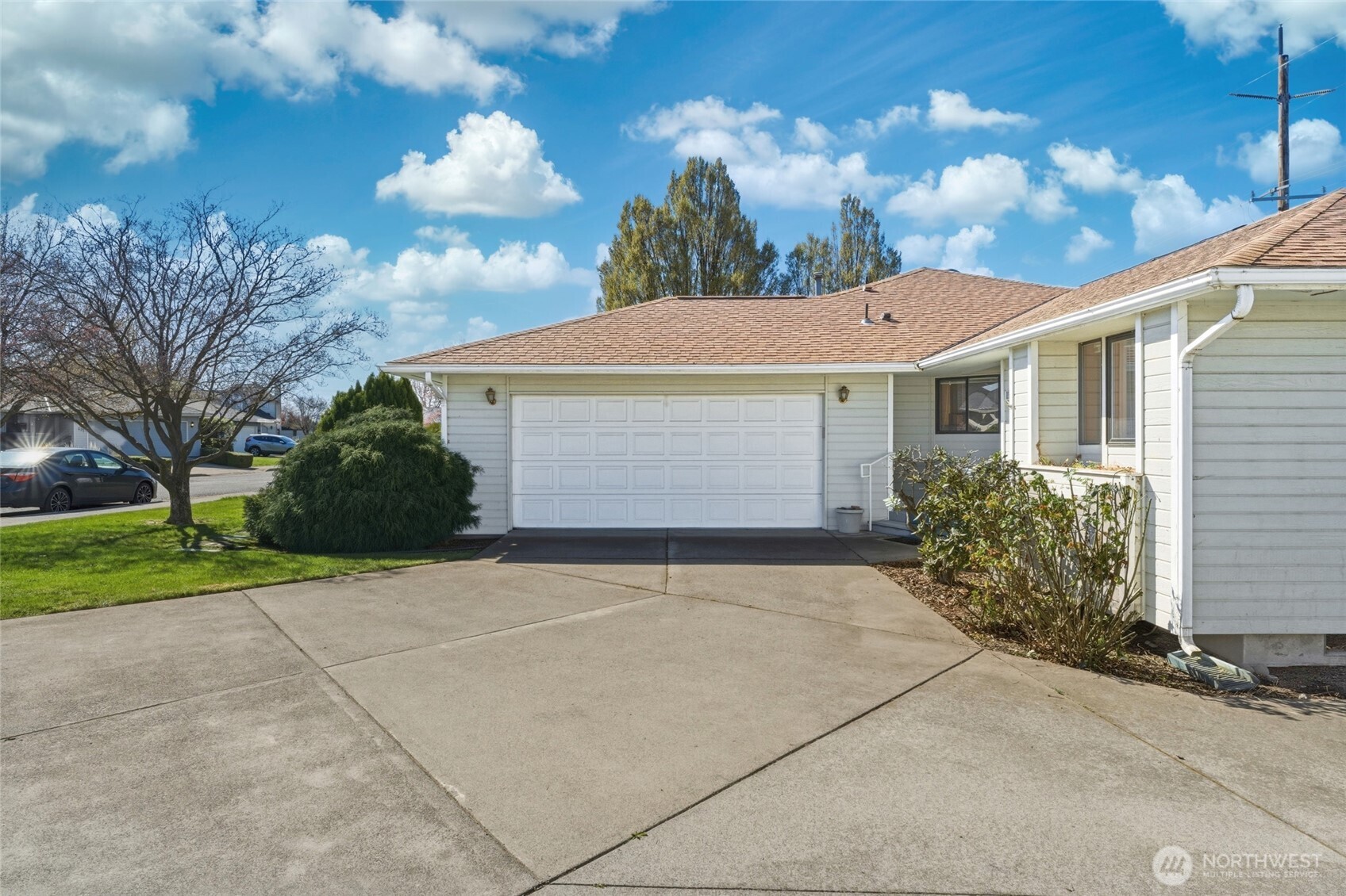 807 Se Sentry Drive Property Photo 1