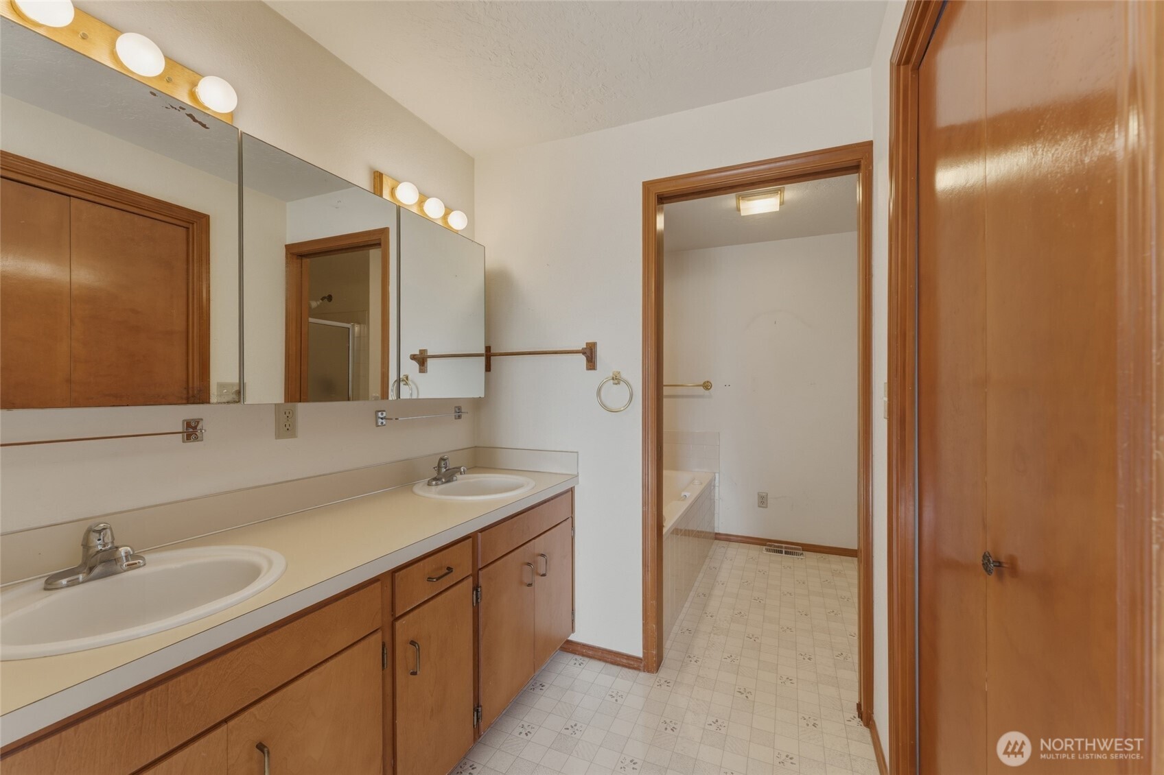 807 Se Sentry Drive Property Photo 11