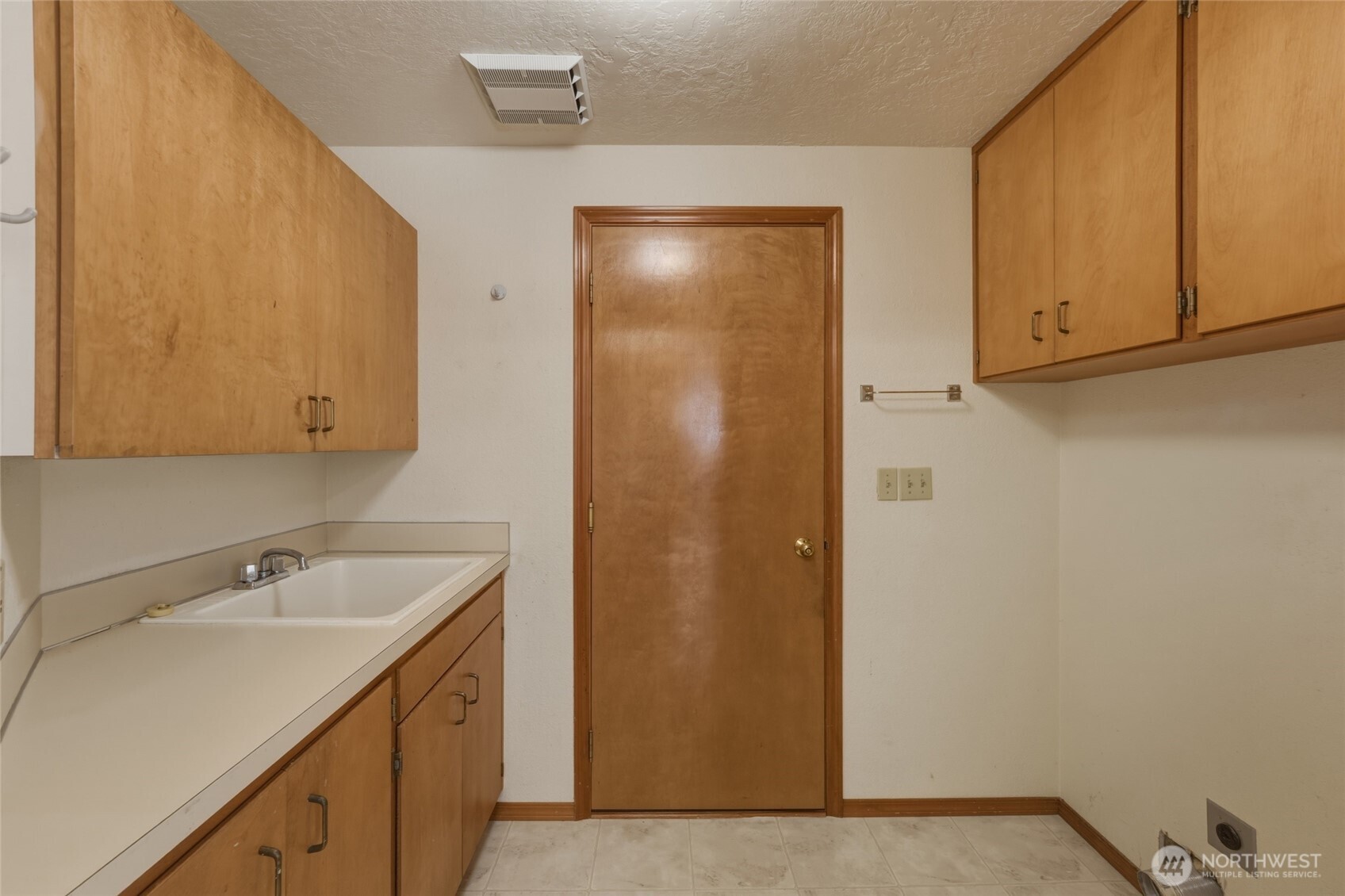 807 Se Sentry Drive Property Photo 20