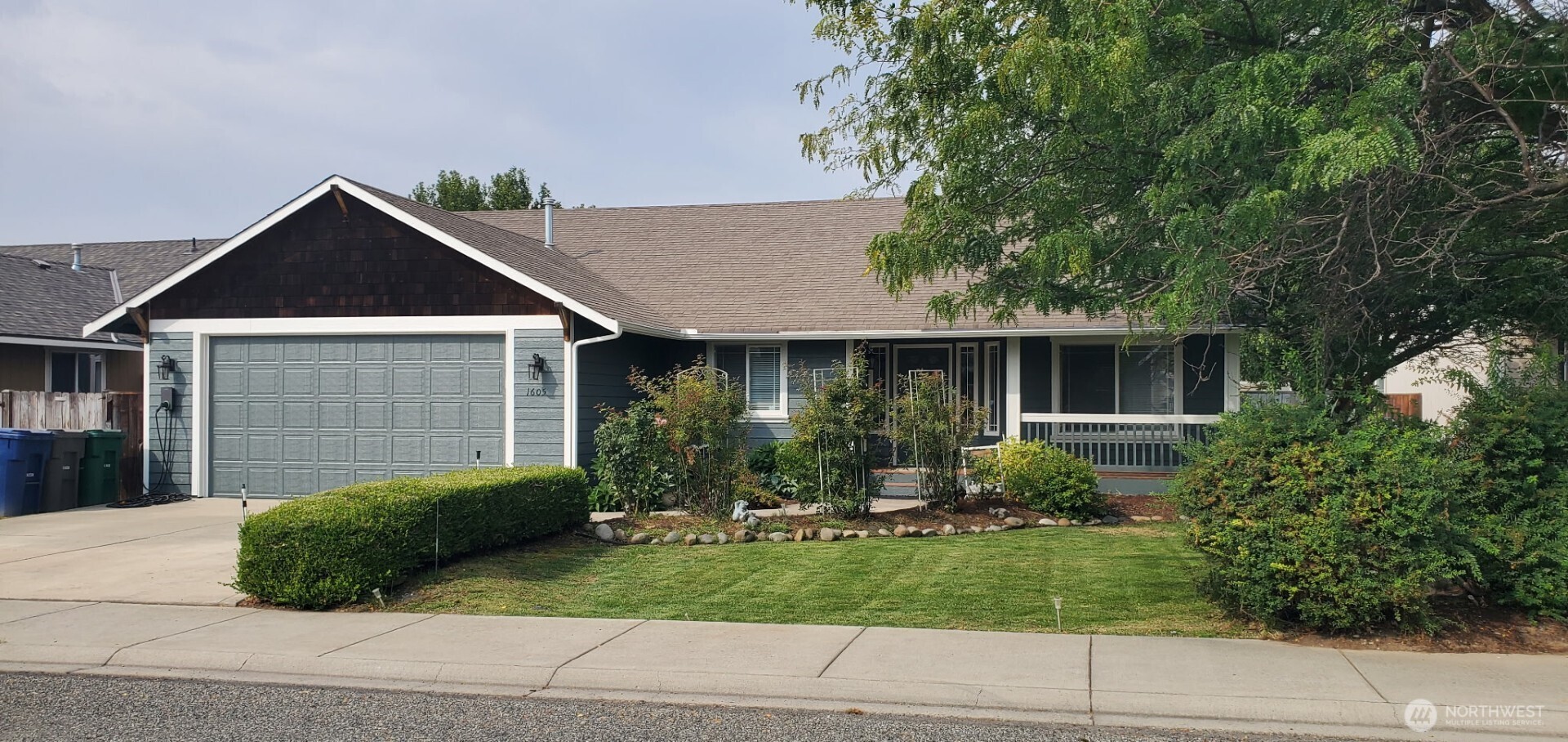 1605 N Bluegrass Lane Property Photo 29