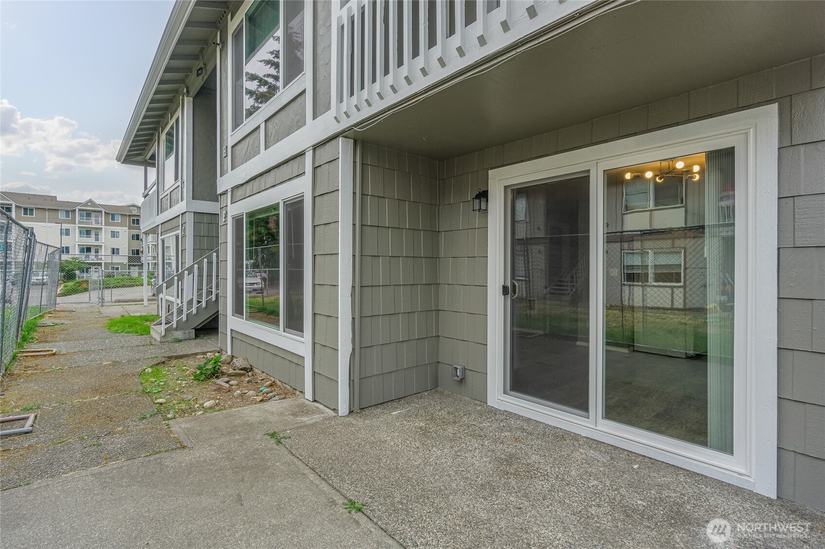 4028 S Lawrence Street Property Photo 5