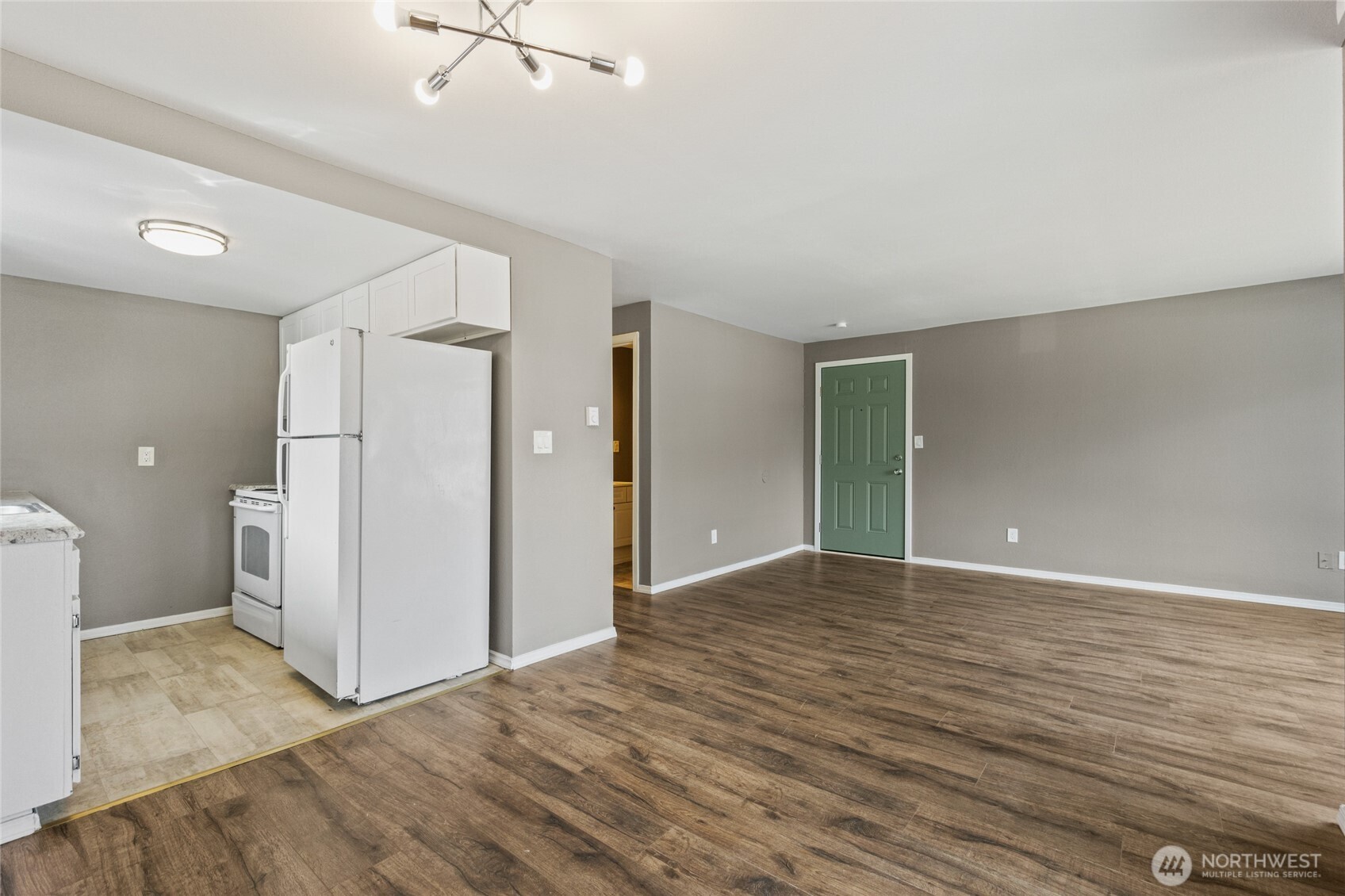 4028 S Lawrence Street Property Photo 10
