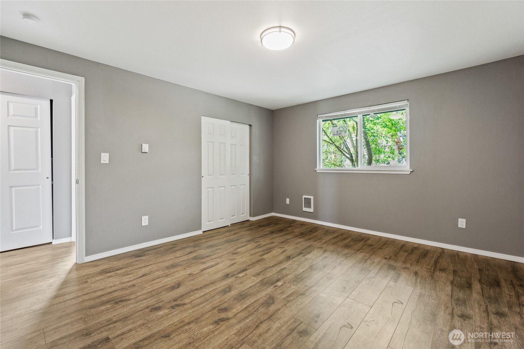 4028 S Lawrence Street Property Photo 18