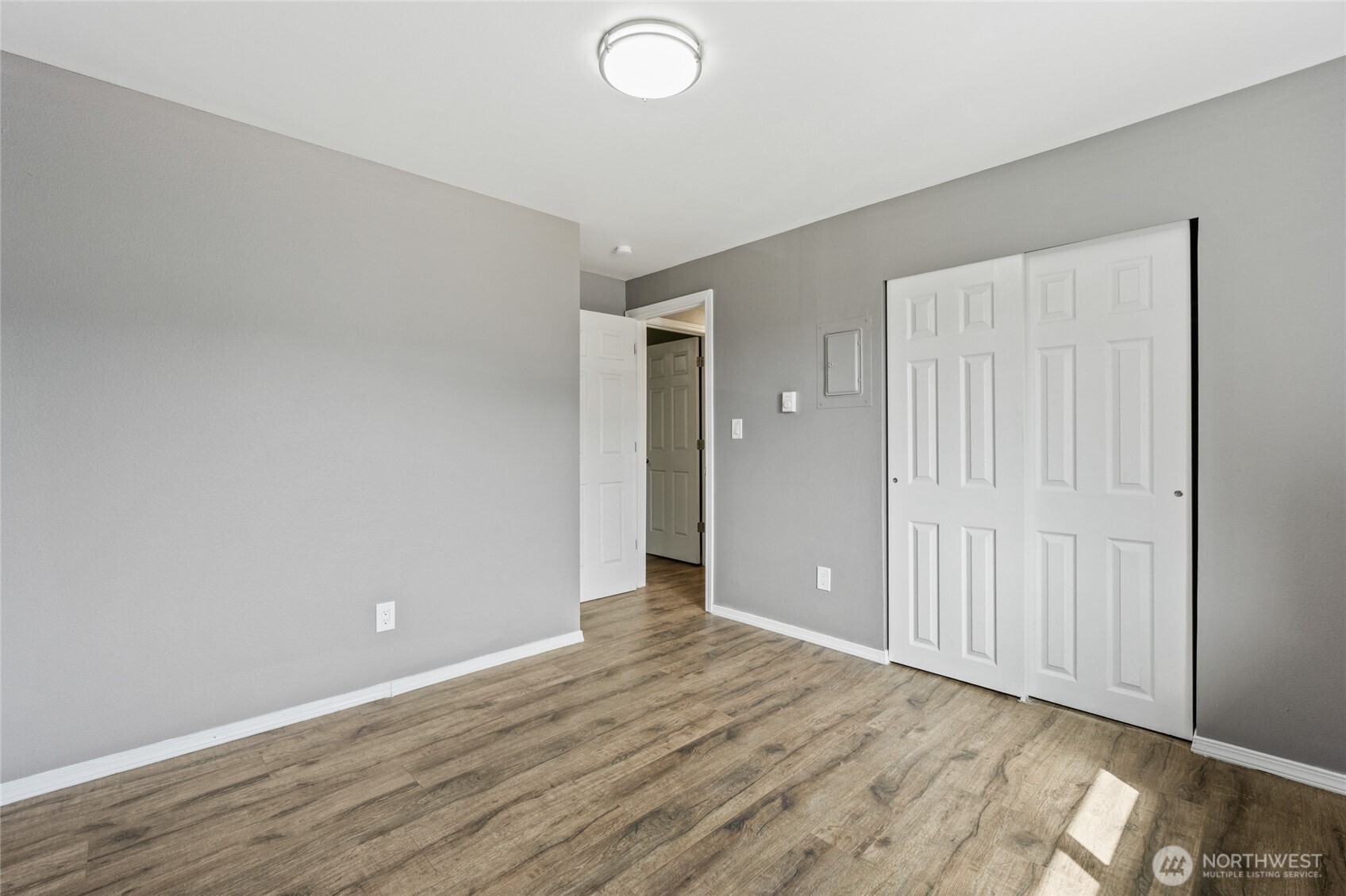 4028 S Lawrence Street Property Photo 20