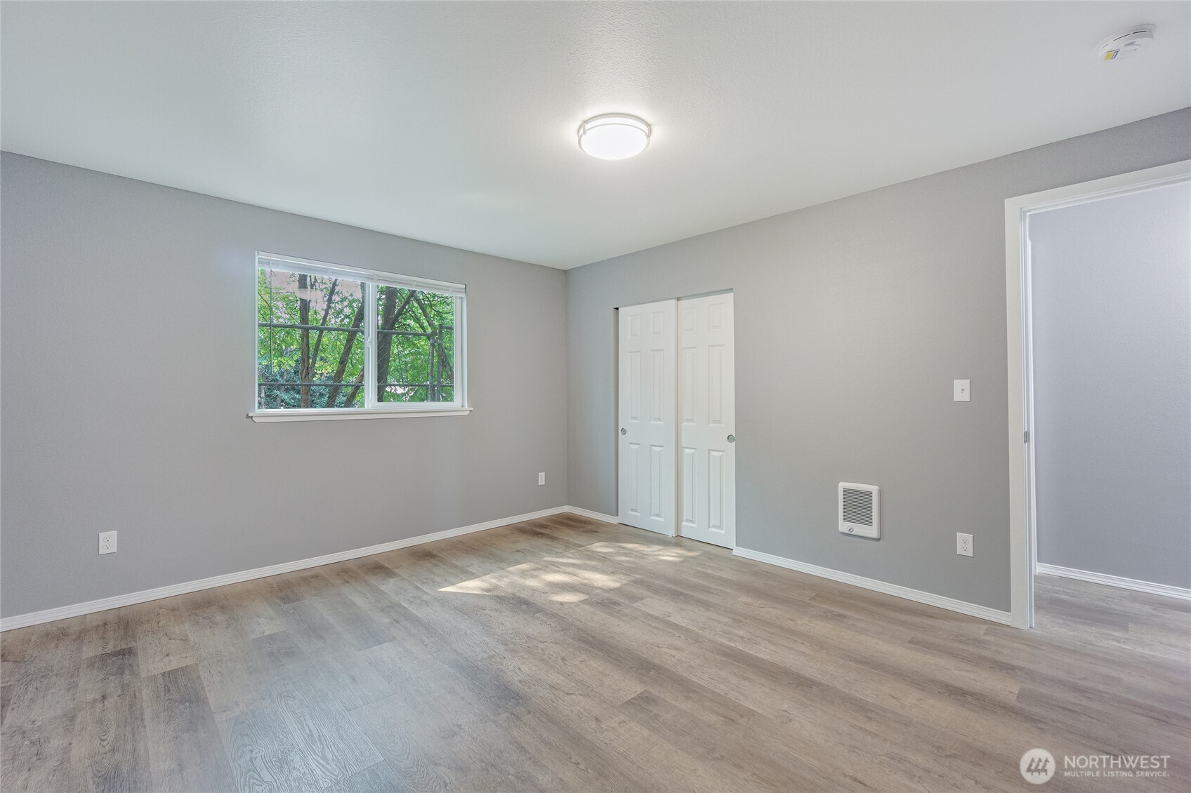 4028 S Lawrence Street Property Photo 33