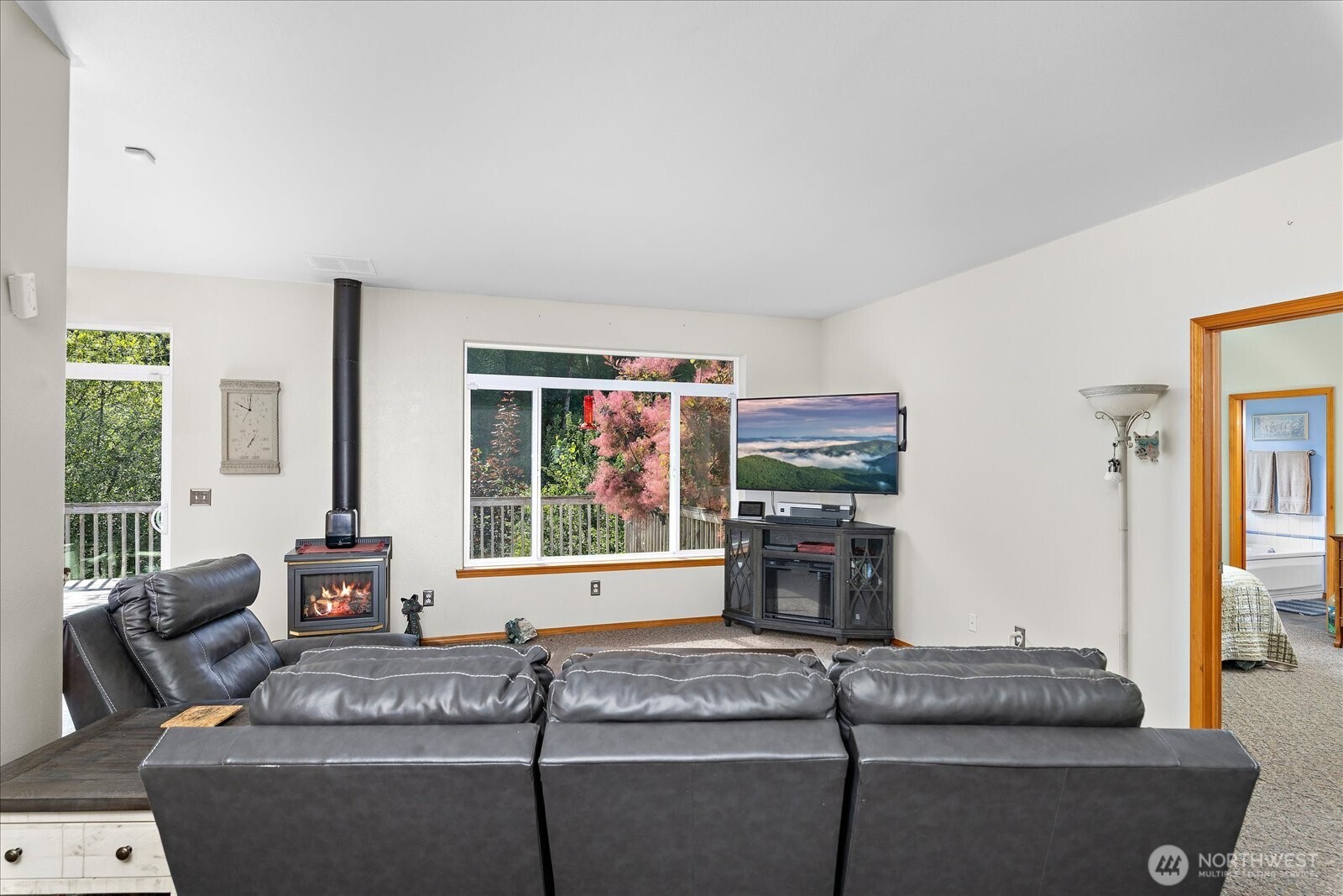 6131 152nd Avenue Property Photo 8