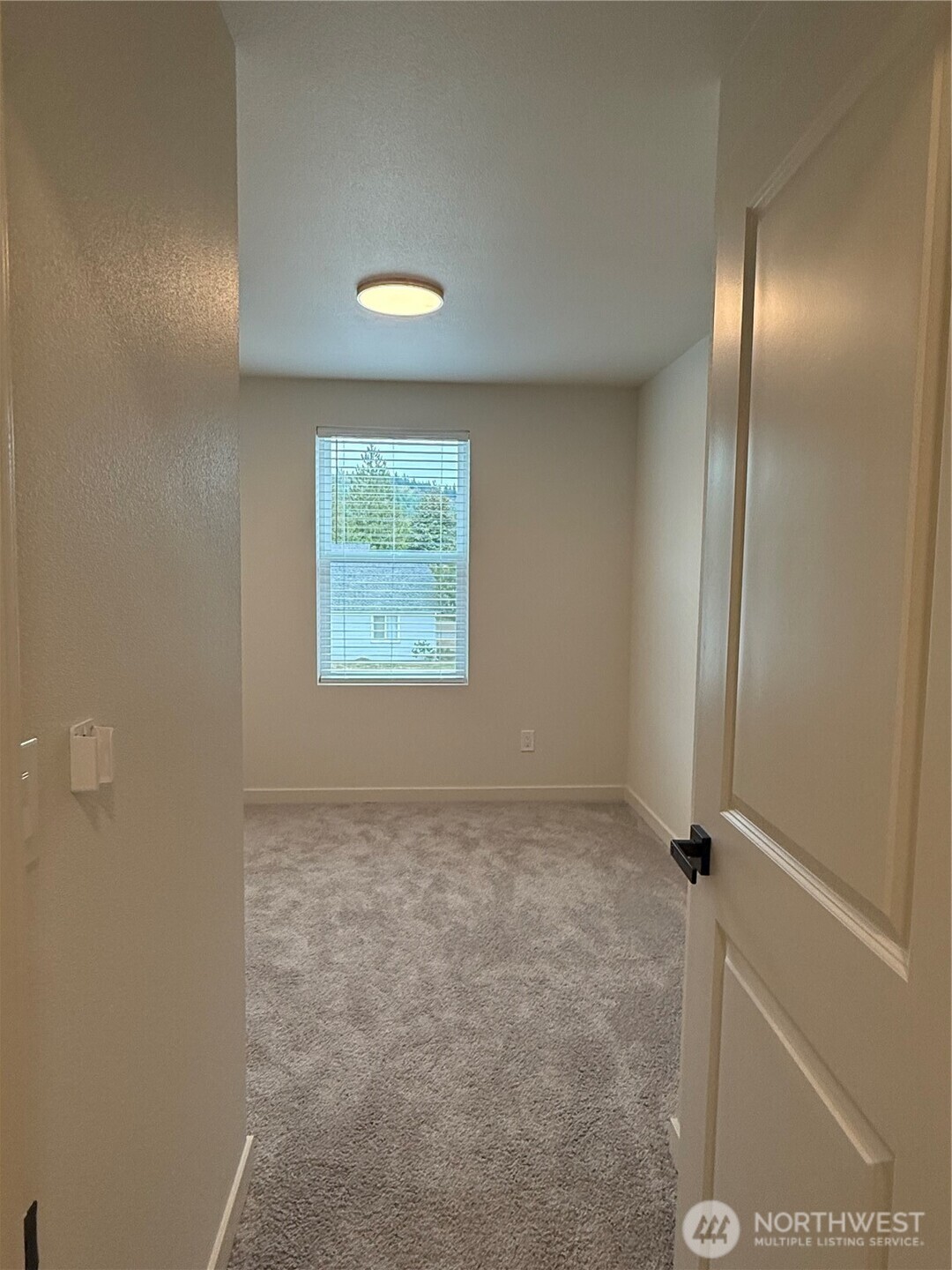 202 S Alder Avenue A Property Photo 17