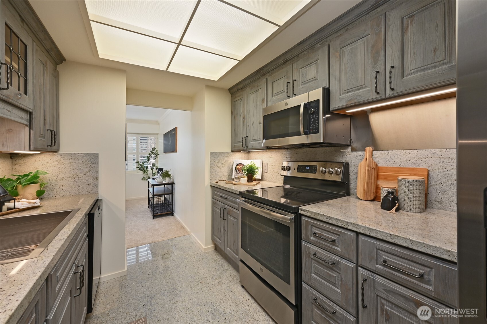 1301 Spring Street 6d Property Photo 12
