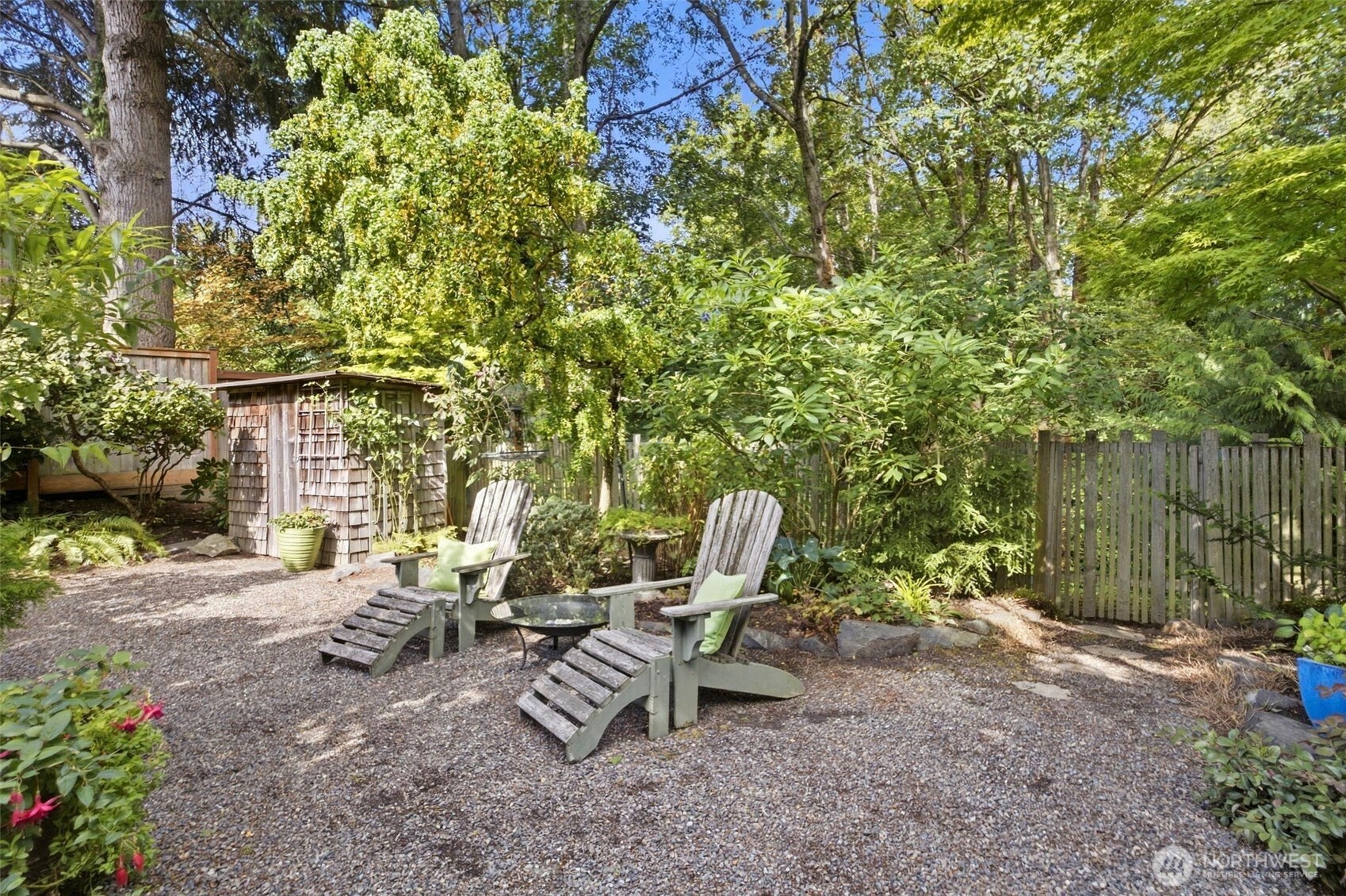 6545 Fauntleroy Way Property Photo 39