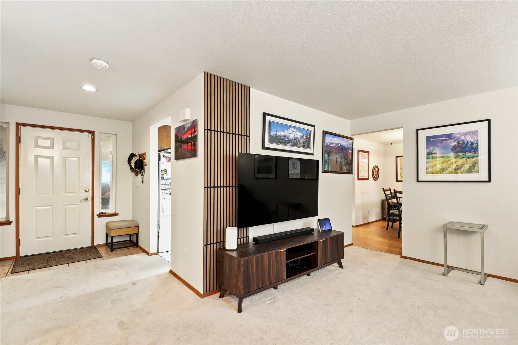4320 Wellington Loop Property Photo 4
