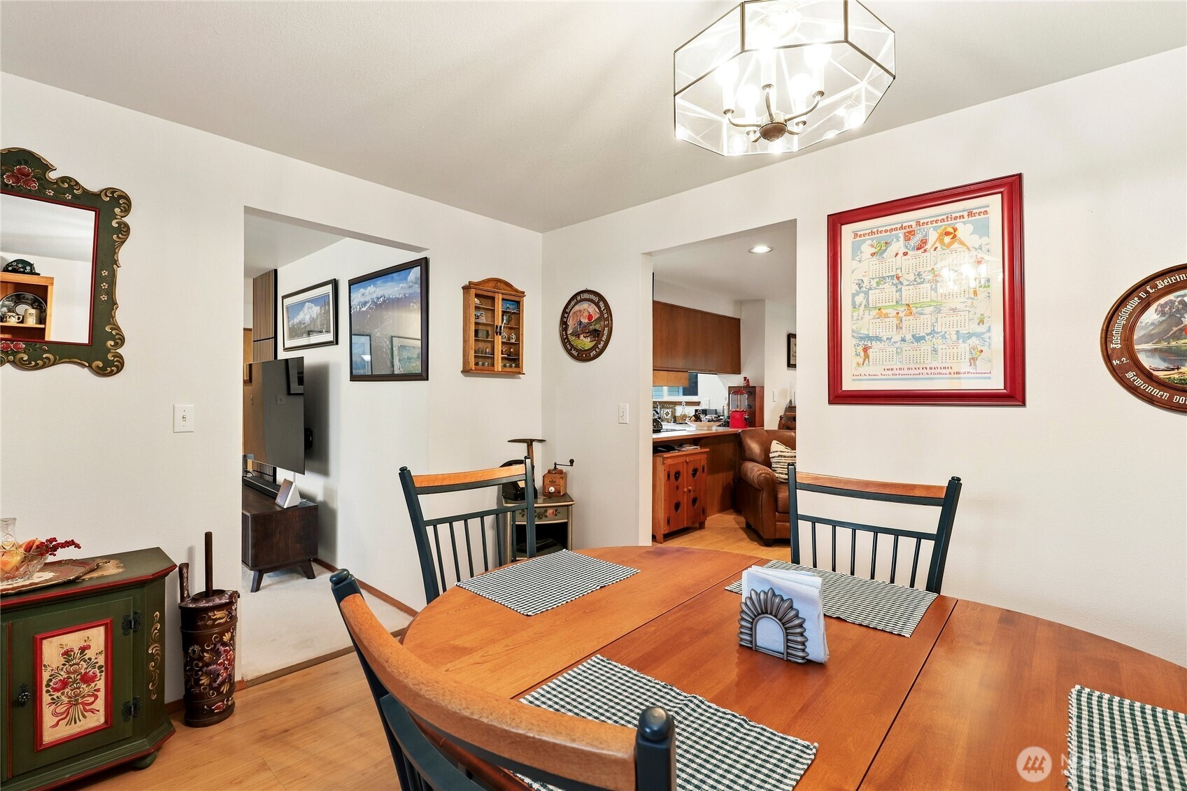 4320 Wellington Loop Property Photo 7