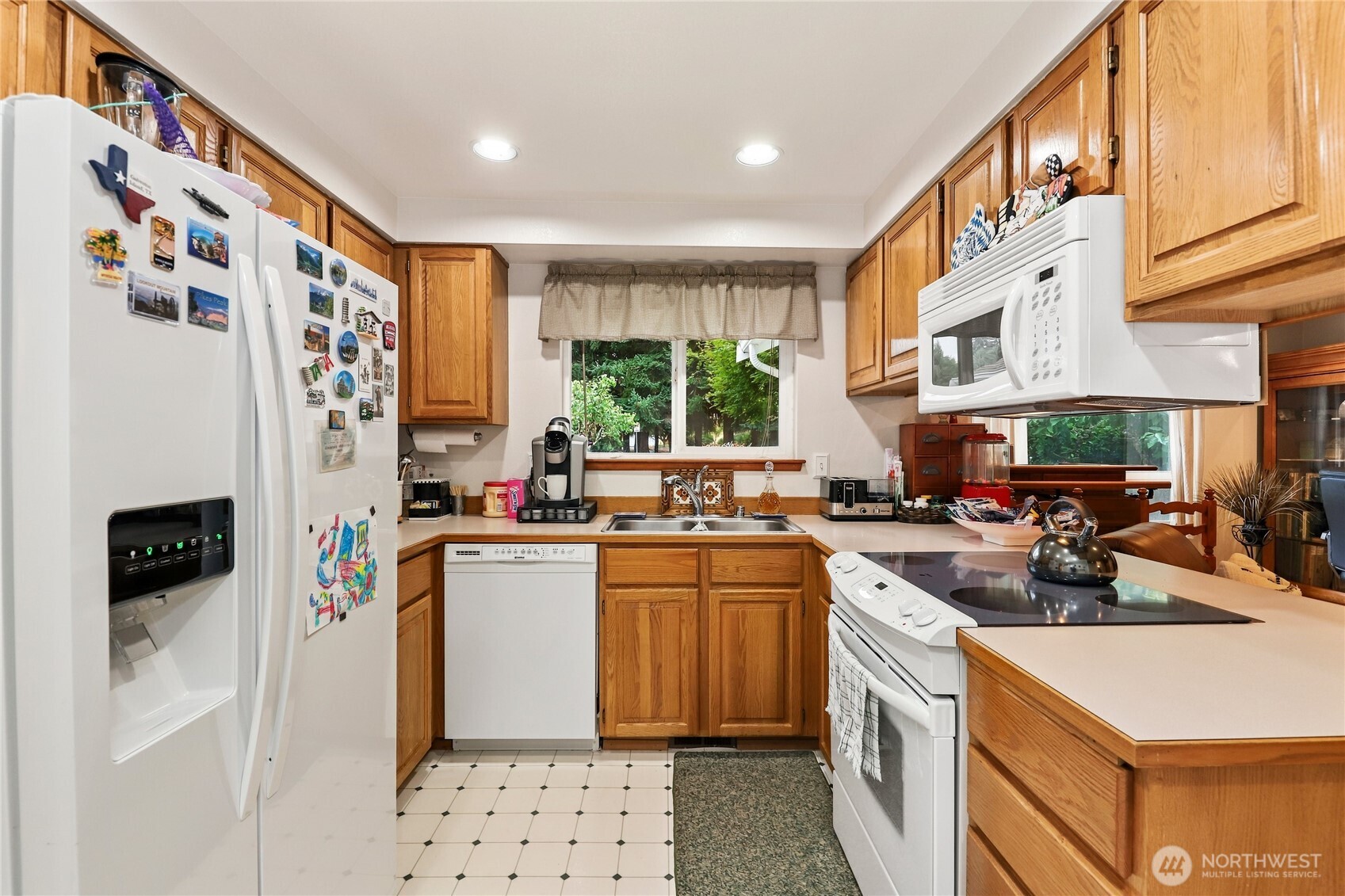 4320 Wellington Loop Property Photo 10