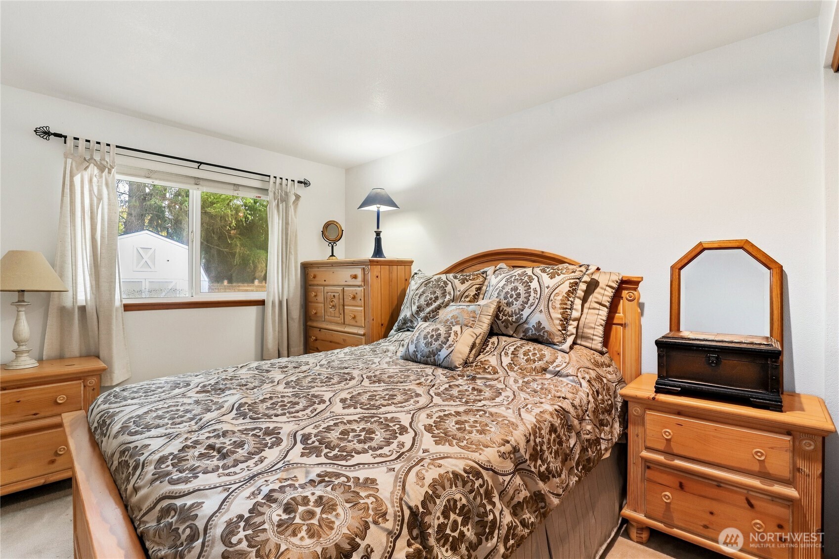 4320 Wellington Loop Property Photo 14