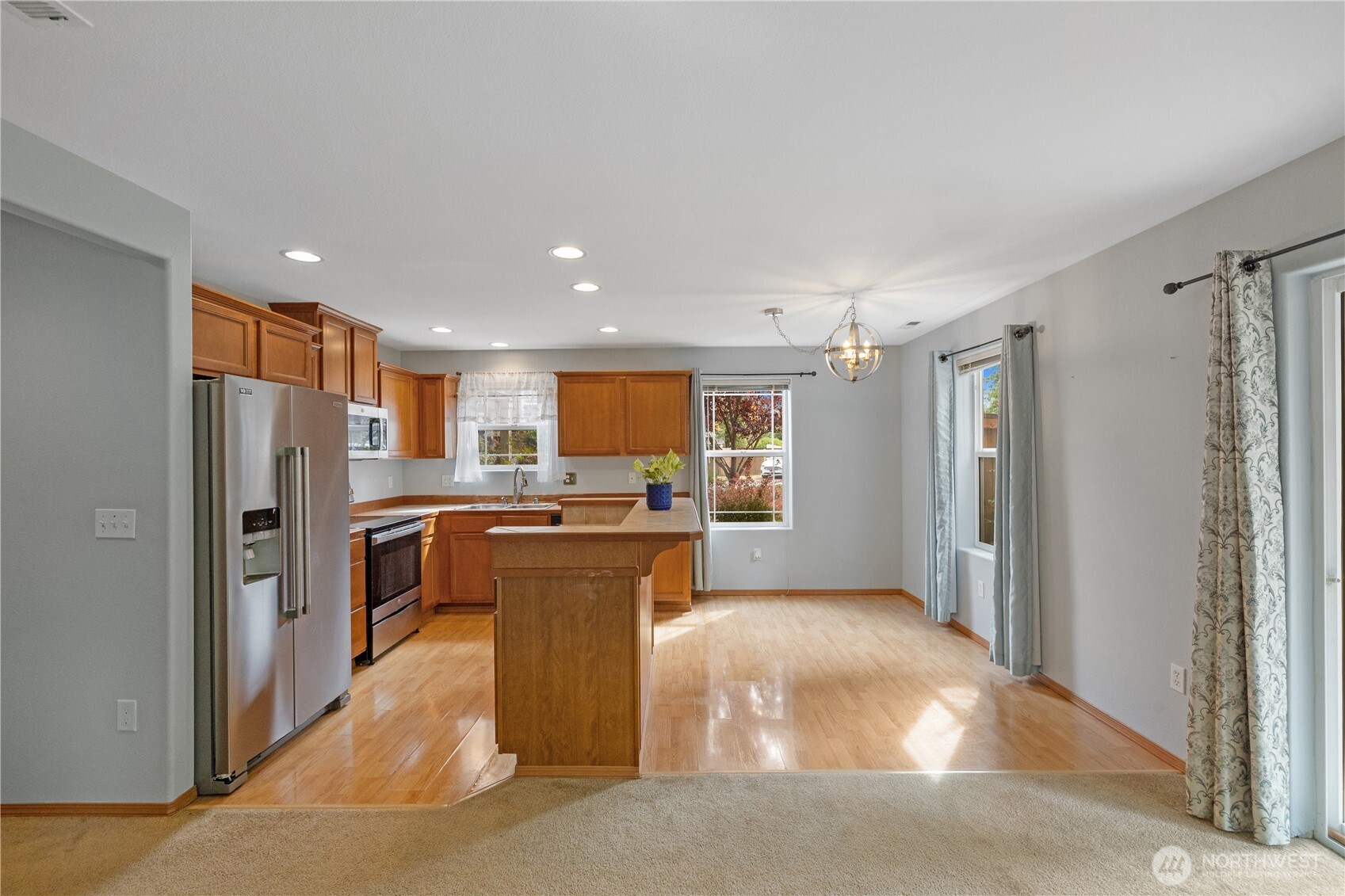 116 N Indiana Avenue Property Photo 8