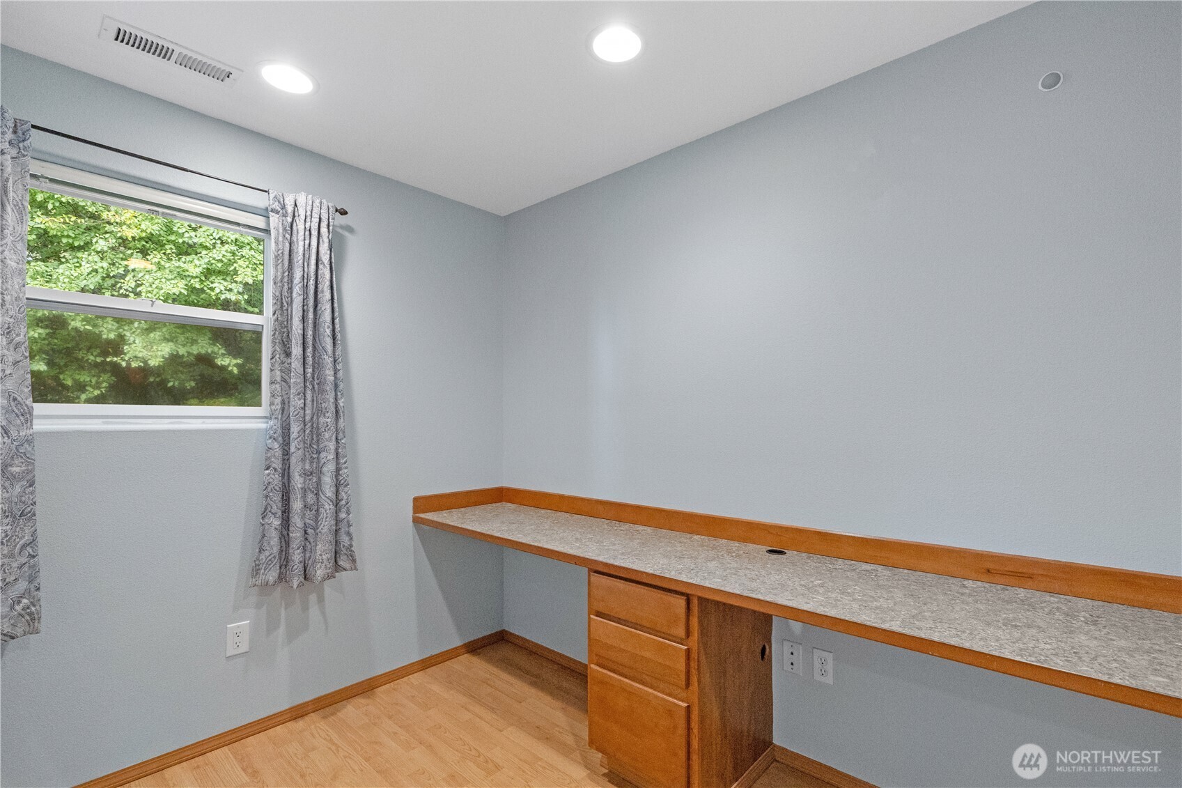116 N Indiana Avenue Property Photo 23
