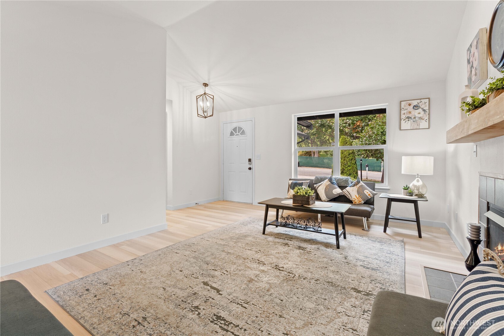1418 E 59th Street Property Photo 8