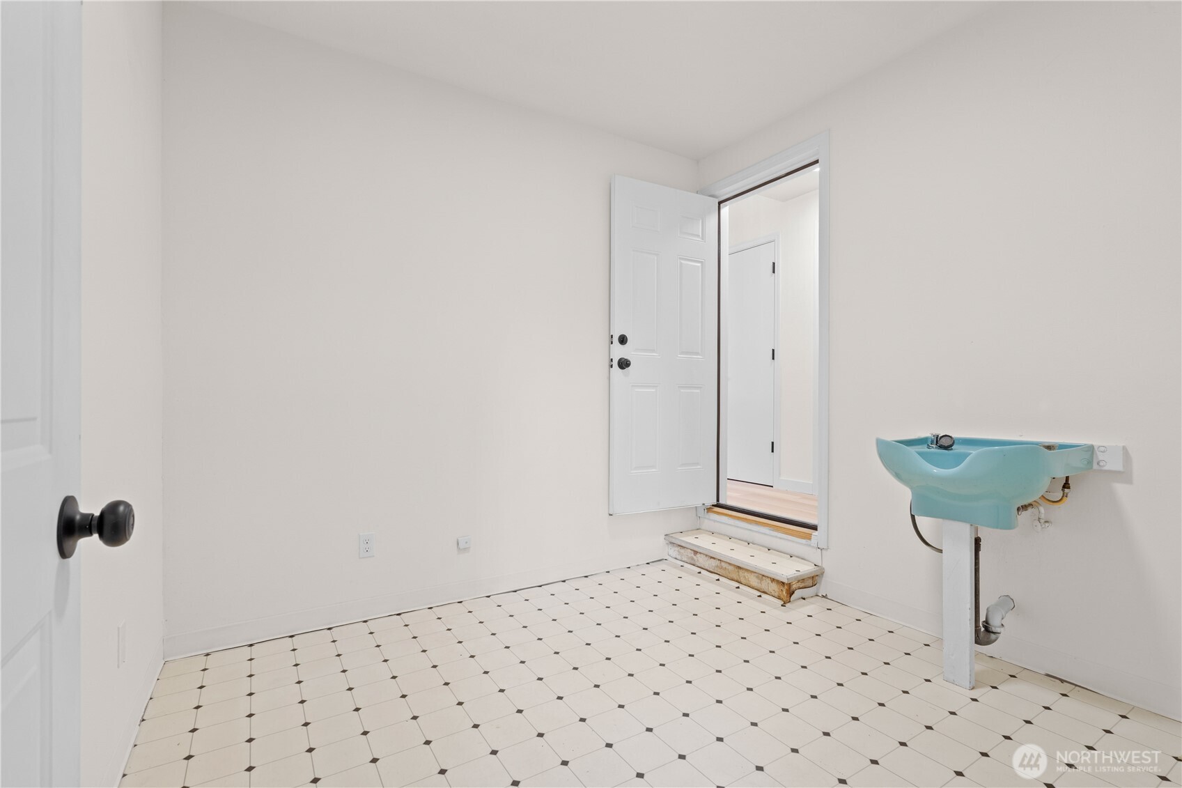 1418 E 59th Street Property Photo 21