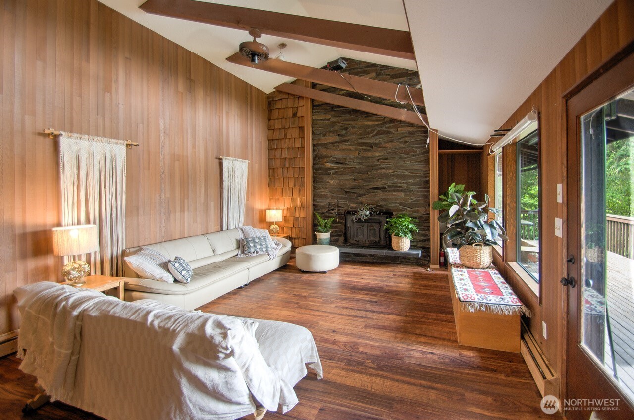 5016 Brassfield Road Property Photo 6