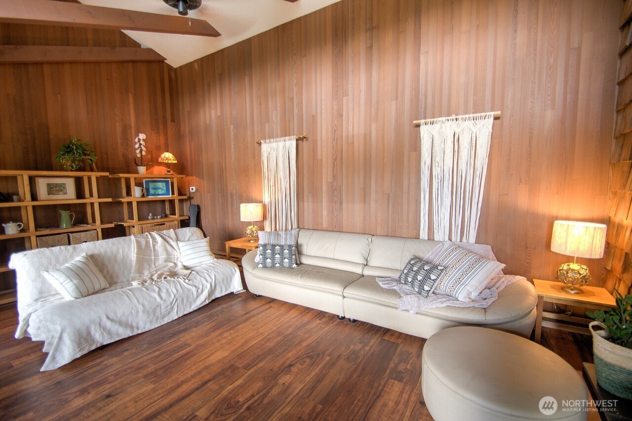 5016 Brassfield Road Property Photo 7
