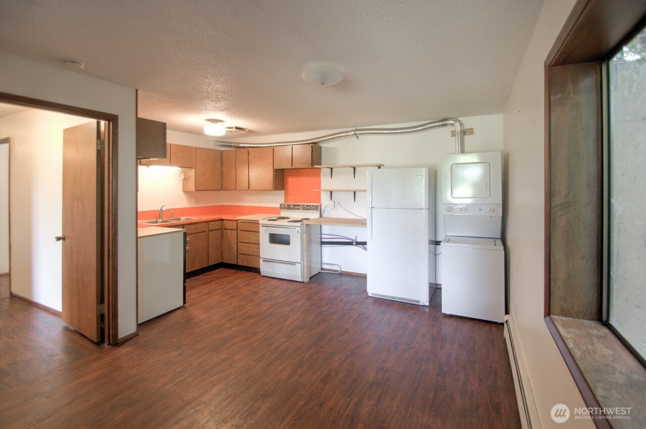 5016 Brassfield Road Property Photo 22