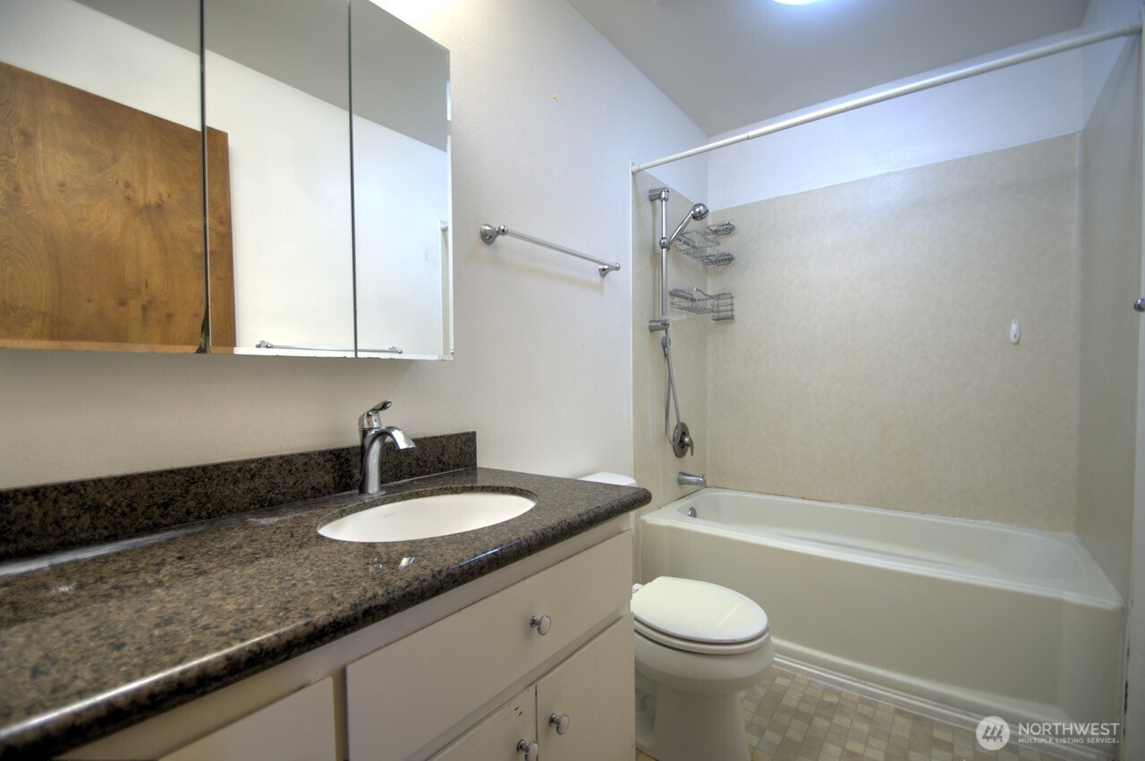 5016 Brassfield Road Property Photo 30